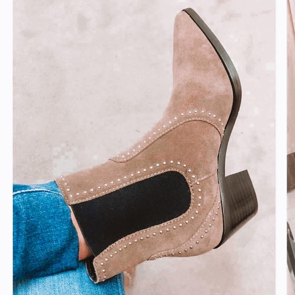 PAIGE Tan Ankle Boots with Black Accents - Picture 1 of 10